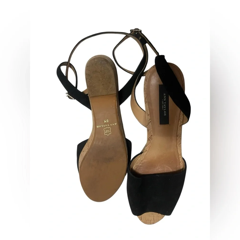 💙 Ann Taylor Hallie Cork Platform Sandals size 8M Black Platform Sandals